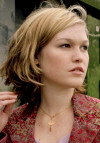 Julia Stiles foto