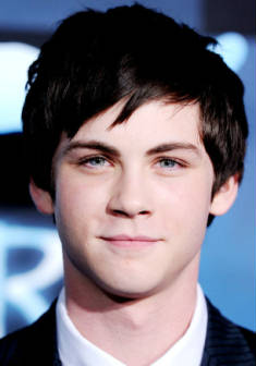 Logan Lerman foto