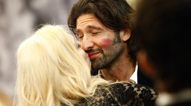 Grande Fratello Vip, la Marchesa D'Aragona confessa: "I baci con Walter Nudo erano un gioco"
