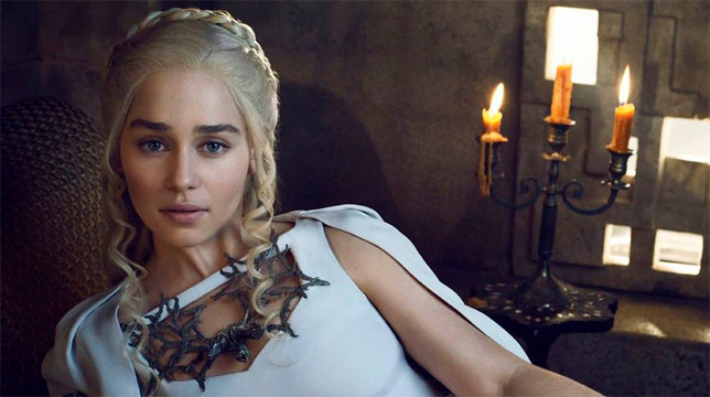 Il Trono di Spade: Emilia Clarke si è tatuata i draghi di Daenerys