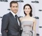 Jake Gyllenhaal e Gemma Arterton in posa