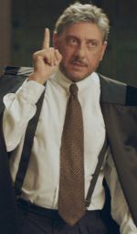 Il tuttofare trailer ufficiale
