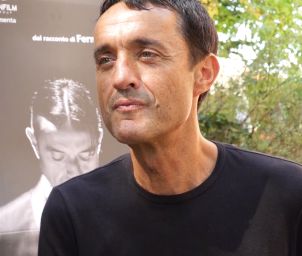 Il banchiere anarchico, la nostra intervista al regista Giulio Base