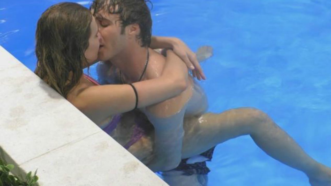 Grande Fratello Vip, dopo il bacio tra Clizia e Paolo parla il fidanzato della Incorvaia: "La realtà viene a galla"