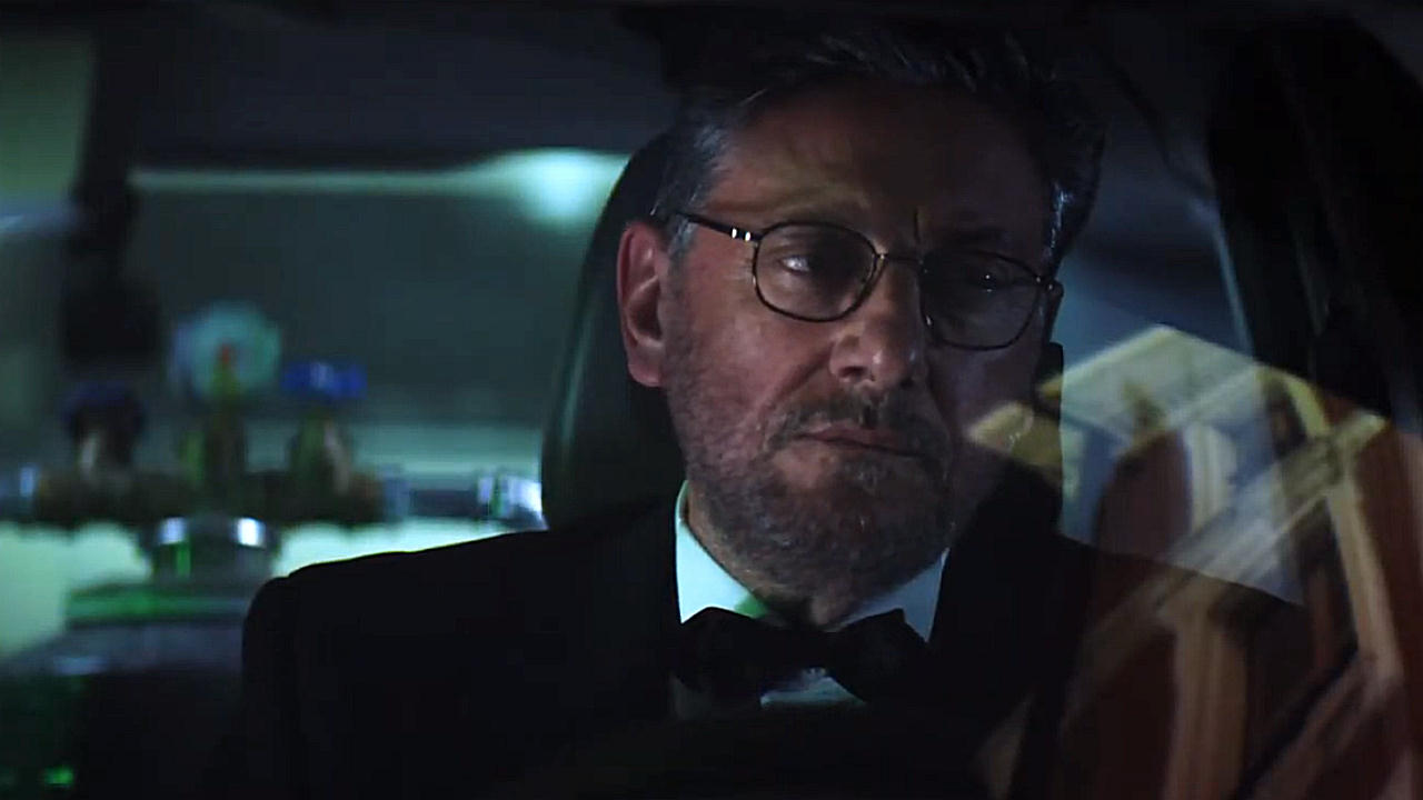 Il talento del calabrone: il primo trailer del thriller italiano in cui un pazzo criminale tiene sotto scacco Milano