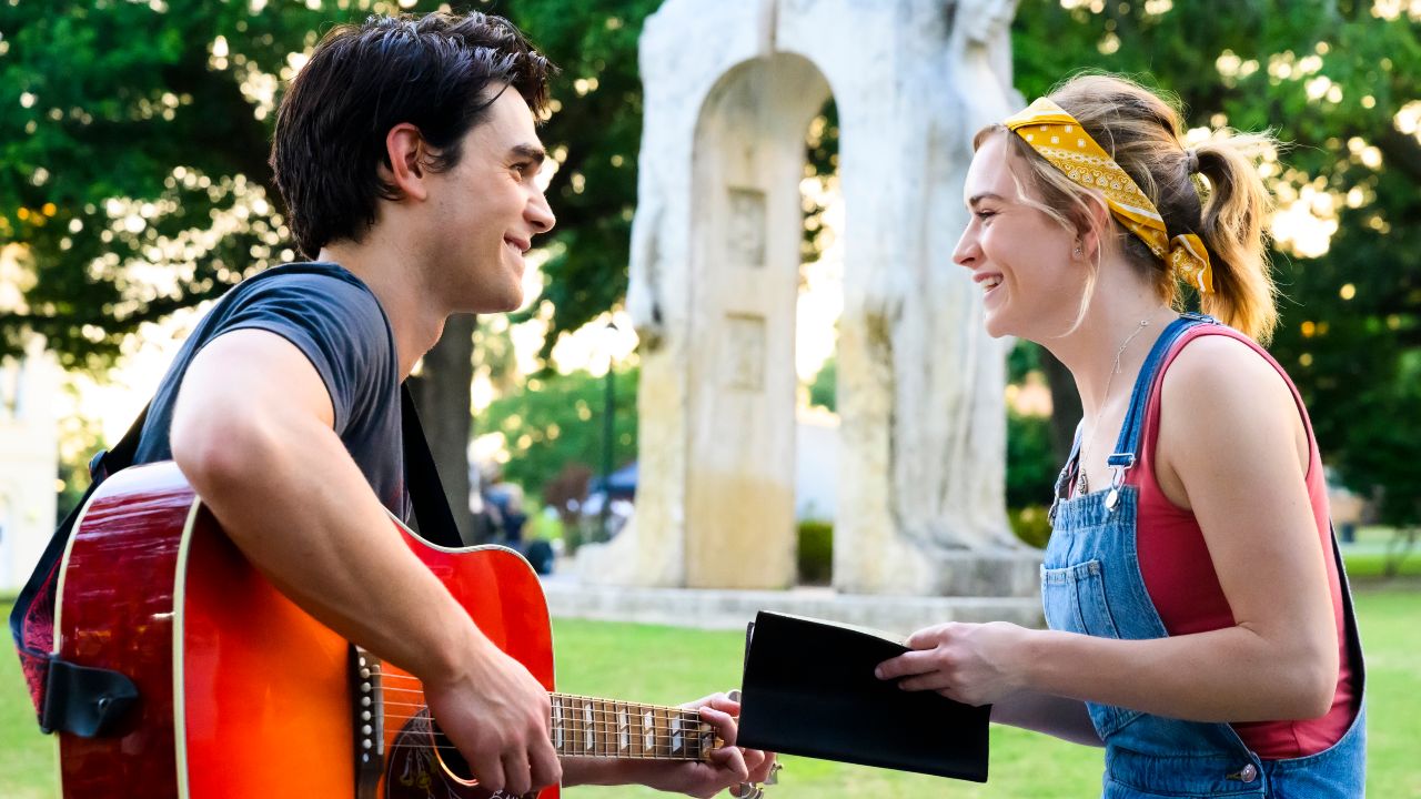 Buon San Valentino da KJ Apa e Britt Robertson