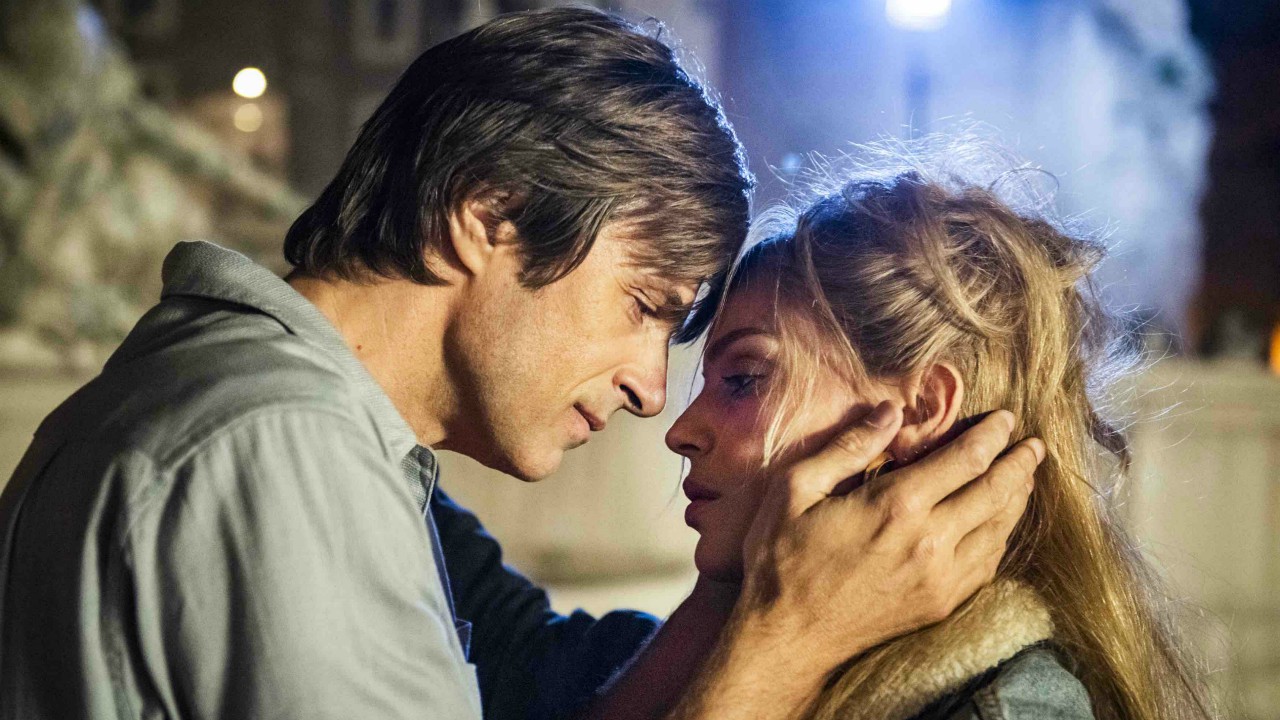 Gli Anni più Belli: di sera, a Roma, l'amore ritorna - clip del film