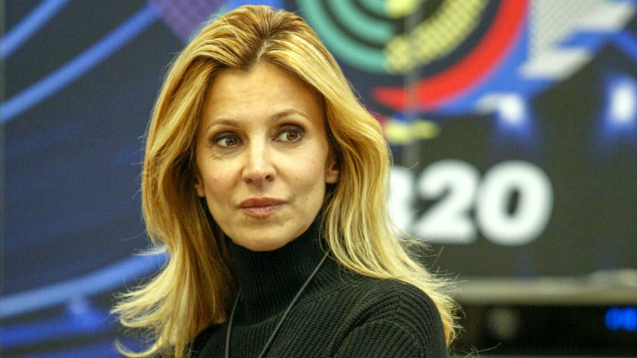 Grande Fratello Vip, Adriana Volpe sbotta: "Basta provocazioni!", ecco cosa è successo