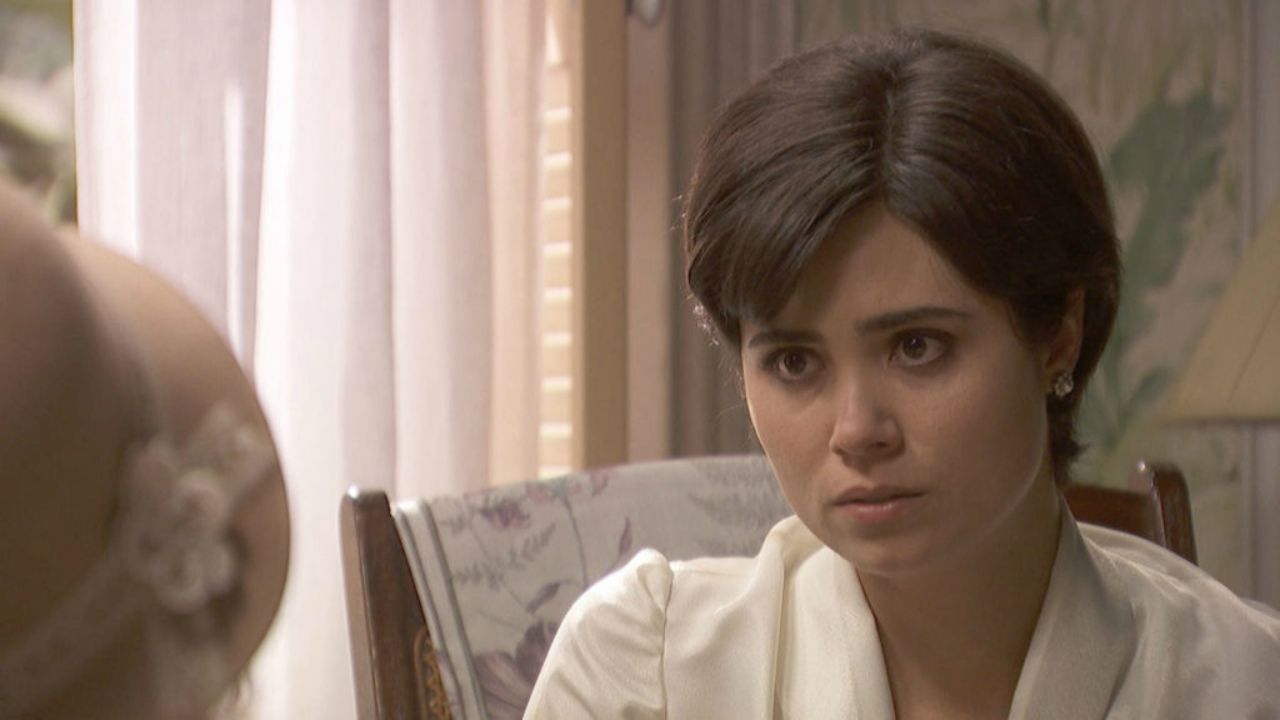 Il Segreto Anticipazioni 19 febbraio 2020: Irene indaga su Clara. Chi è questa misteriosa donna?