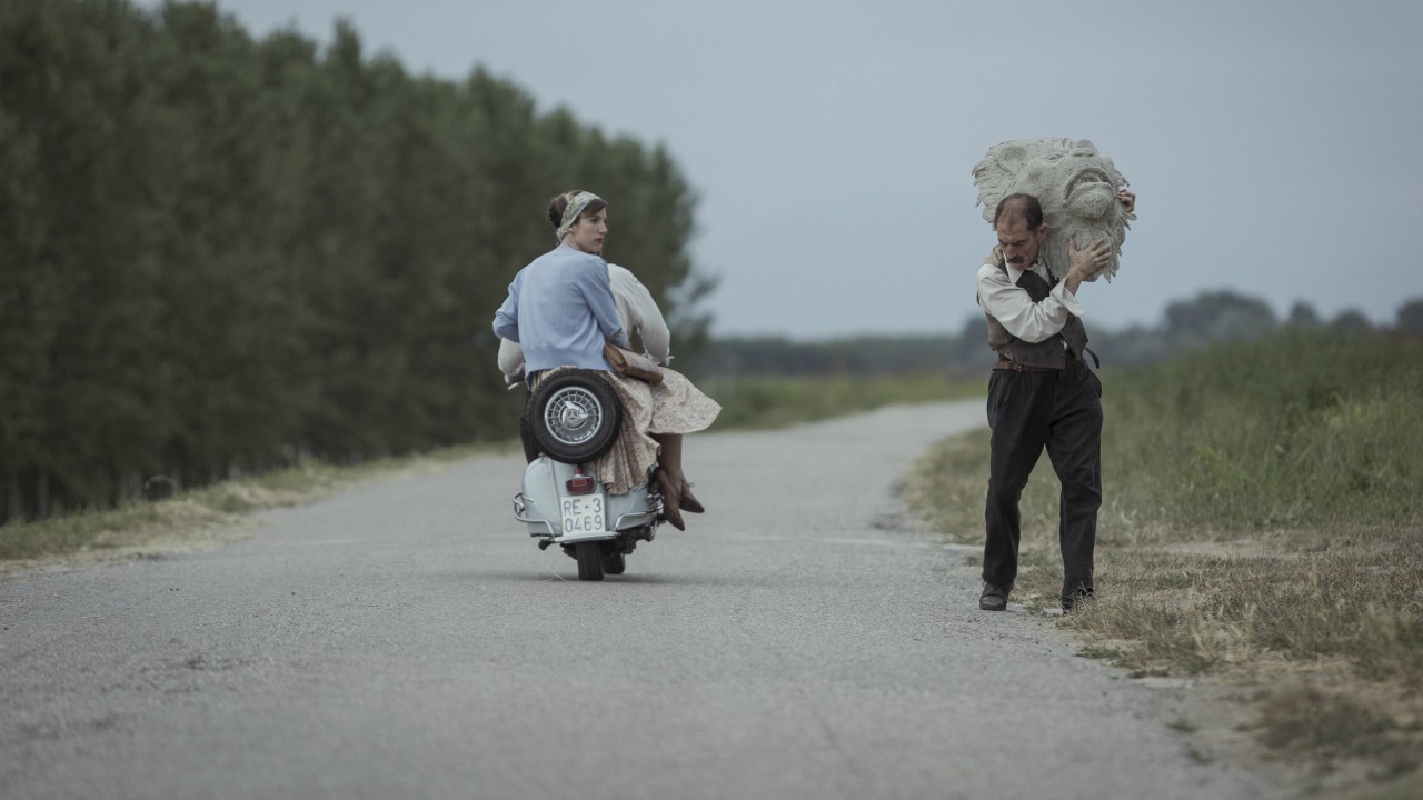 Volevo nascondermi: a mali estremi… estremi rimedi - clip del film con Elio Germano
