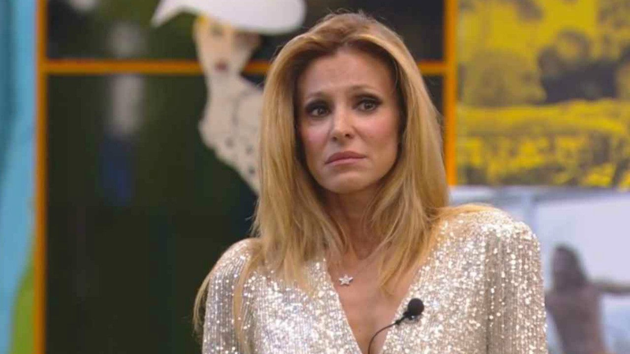 Grande Fratello Vip, la fidanzata di Licia Nunez furiosa con Adriana Volpe: "Falsa buonista, indolente"