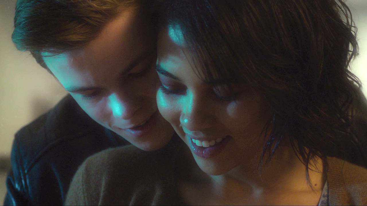 Endless, il trailer italiano del teen drama in stile Ghost