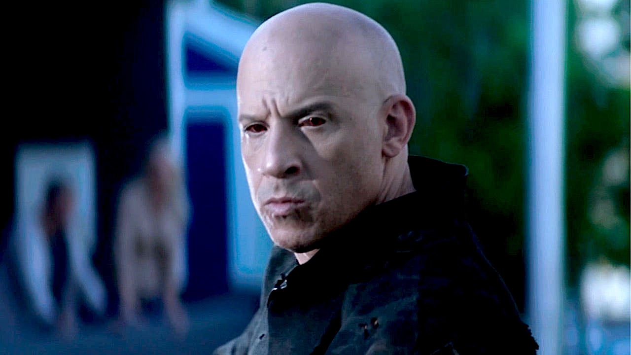 Bloodshot: Vin Diesel si rigenera come Wolverine in una clip del film sul super soldato