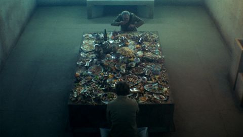 Il buco: il trailer del thriller distopico spagnolo in streaming su Netflix