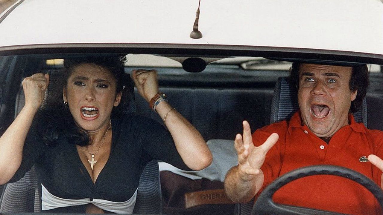 Fratelli d'Italia: il trait-d'union tra Neri Parenti e Pietro Germi (passando per Sabrina Salerno, e usando una Fiat Tipo)