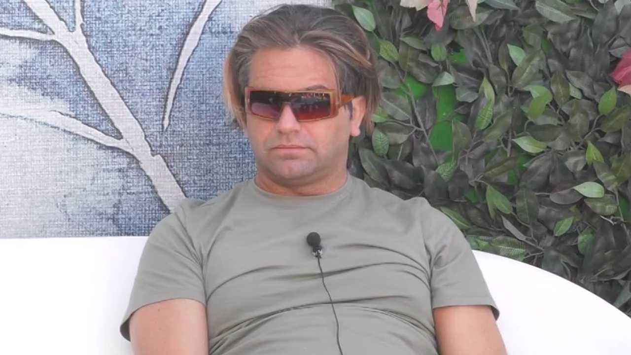 Grande Fratello Vip, Patrick Ray Pugliese pensa alla strategia per le prossime nomination: "Potrei nominare Zequila"