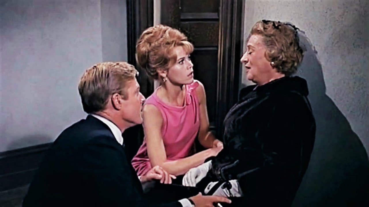 A piedi nudi nel parco: Jane Fonda e Robert Redford nella mitica commedia sentimentale