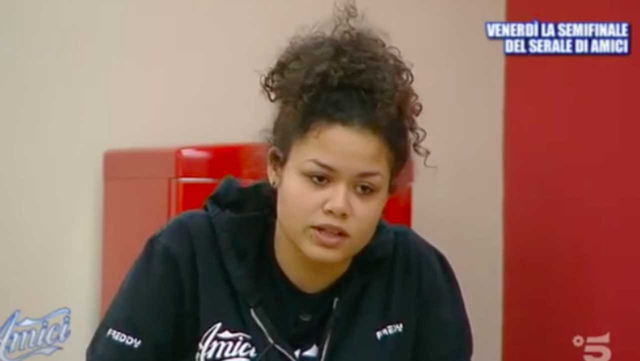 Amici 19, Nyv si difende dalle critiche di Rudy Zerbi: "Tra me e lui non c'è feeling"