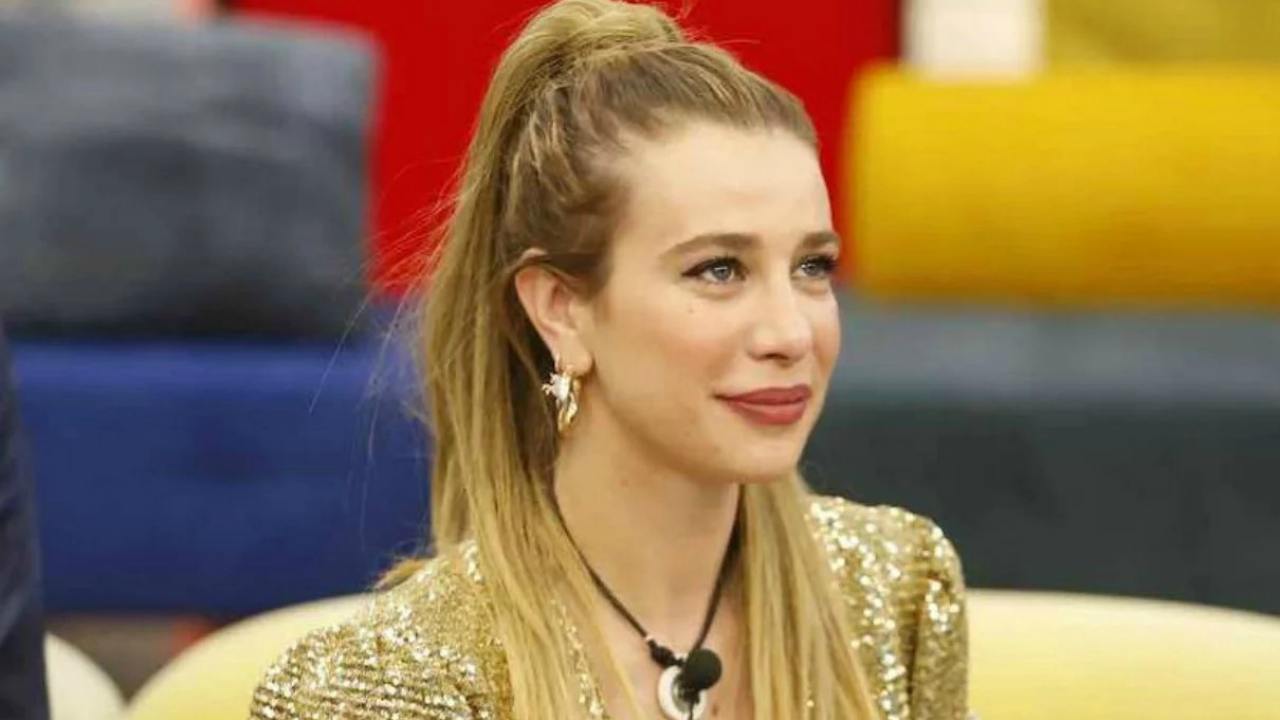 Grande Fratello Vip: Clizia Incorvaia, Il gesto che spiazza nei confronti di Paolo Ciavarro