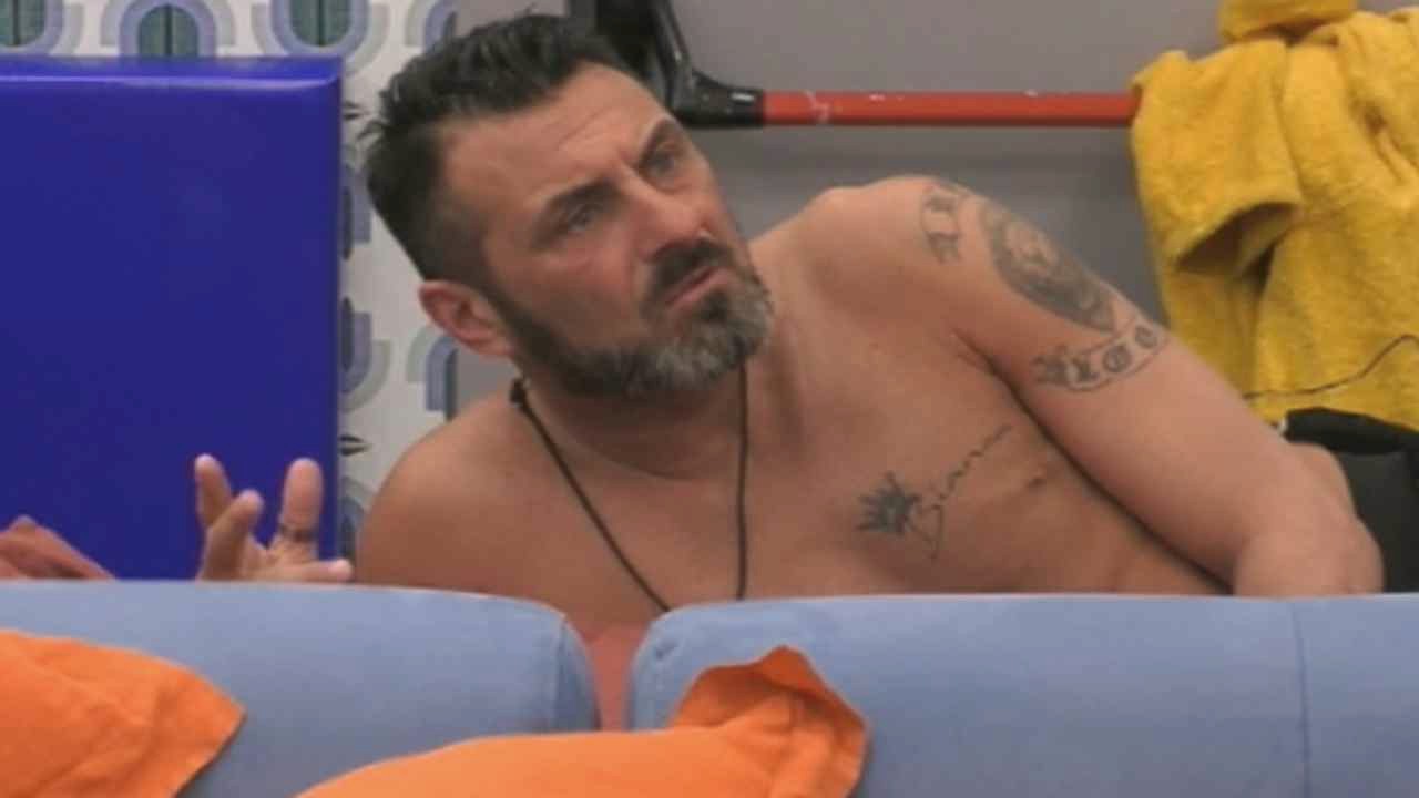 Grande Fratello Vip, Sossio Aruta confessa: "Non vorrei Teresanna Pugliese e Licia Nunez in finale"