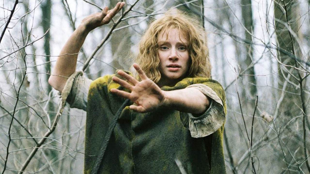 The Village, la recensione del complesso film di M. Night Shyamalan