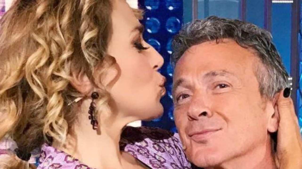 Grande Fratello Vip, Pupo punzecchia Barbara d'Urso: "Potremmo dire una preghiera"