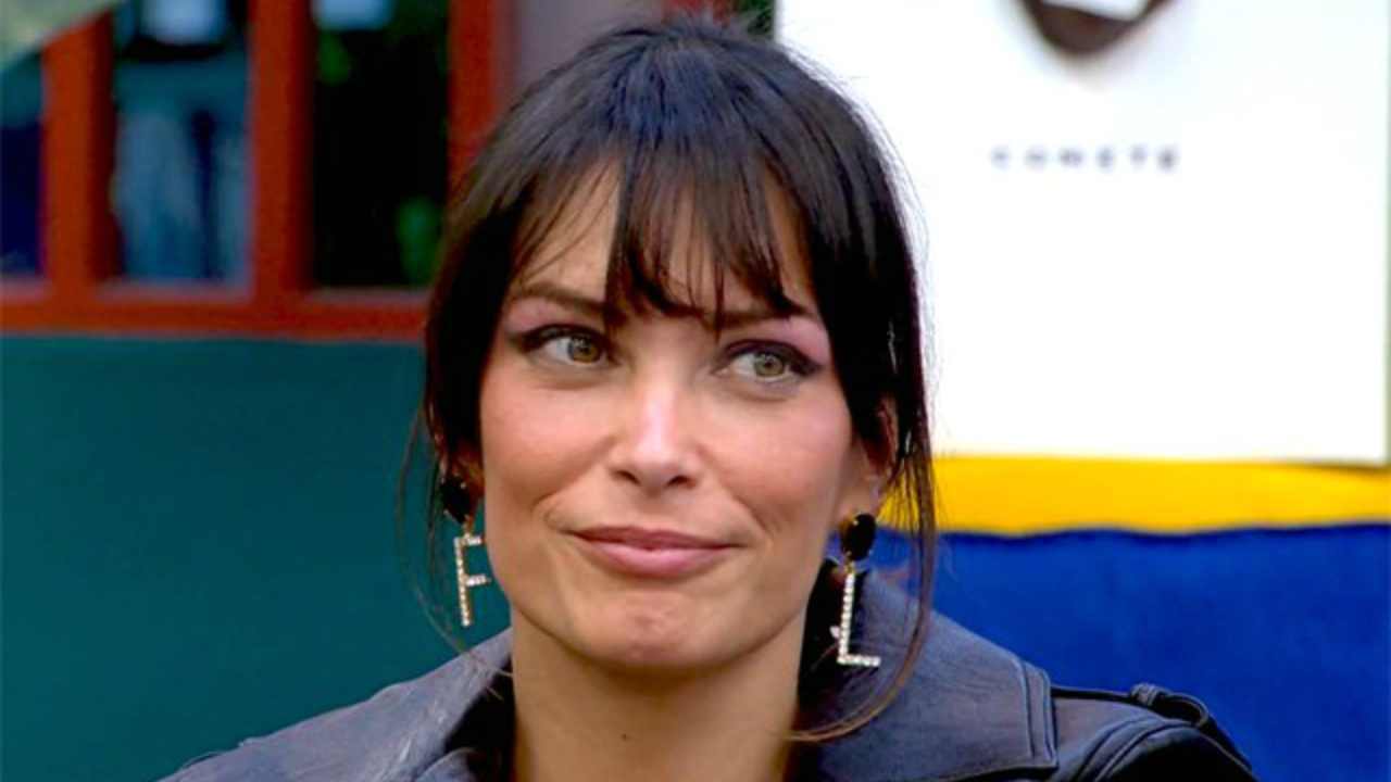 Grande Fratello Vip, Fernanda Lessa replica alle accuse di Federico Rossi: "Tu le hai mancato di rispetto tradendola" (video)