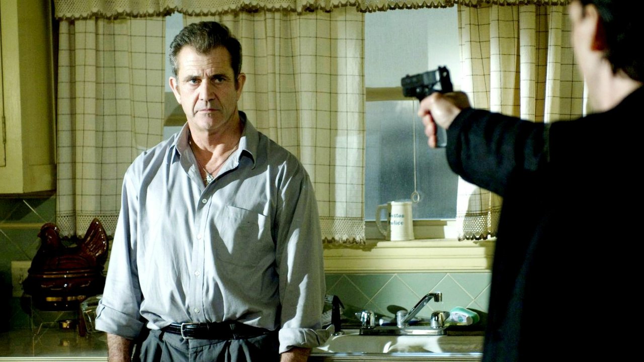 Fuori controllo: dalla serie tv cult della BBC al film con Mel Gibson