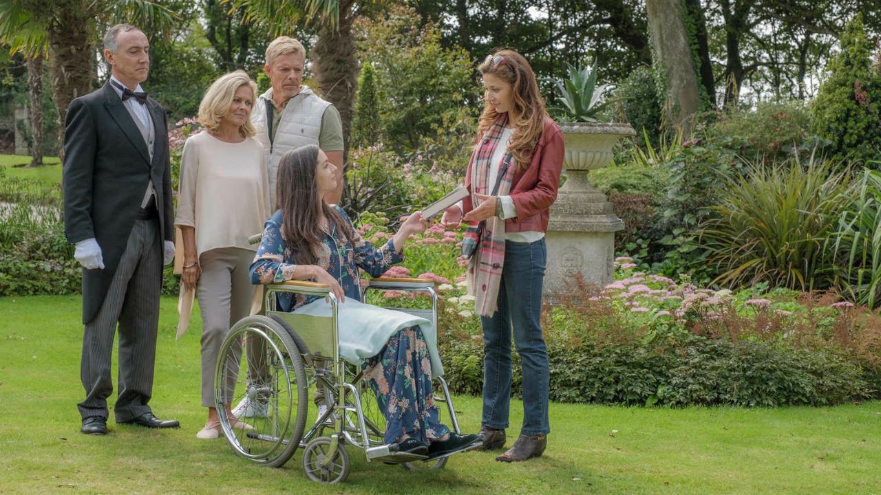 Rosamunde Pilcher, L'eredità di nostro padre: oggi pomeriggio su Canale5, al posto di Uomini e Donne