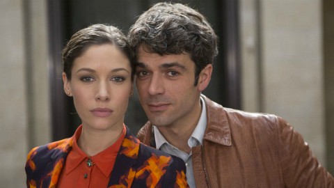 Poli opposti: Luca Argentero e Sarah Felberbaum come Cary Grant e Katharine Hepburn
