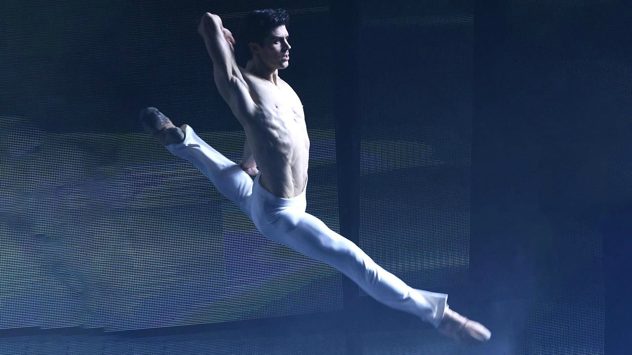 Bolle Show Il Meglio Di Danza Con Me La Magia Della Danza Di Roberto Bolle Torna