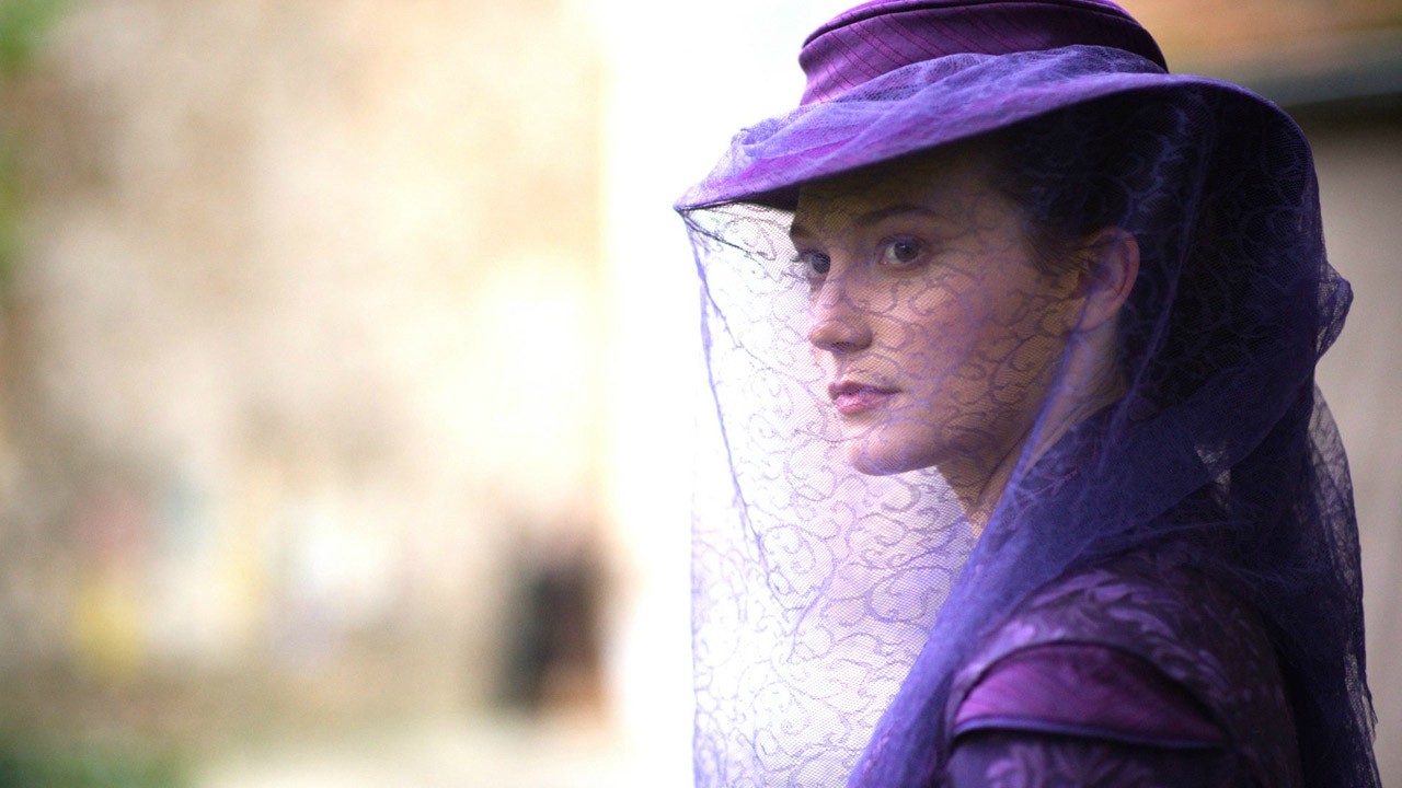 Madame Bovary: Mia Wasikovska dal Paese delle Meraviglie a Flaubert passando per Jane Eyre