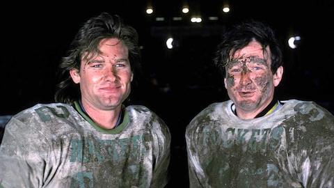 Robin Williams e Kurt Russell nel film Tempi migliori: una commedia da riscoprire adesso gratuitamente