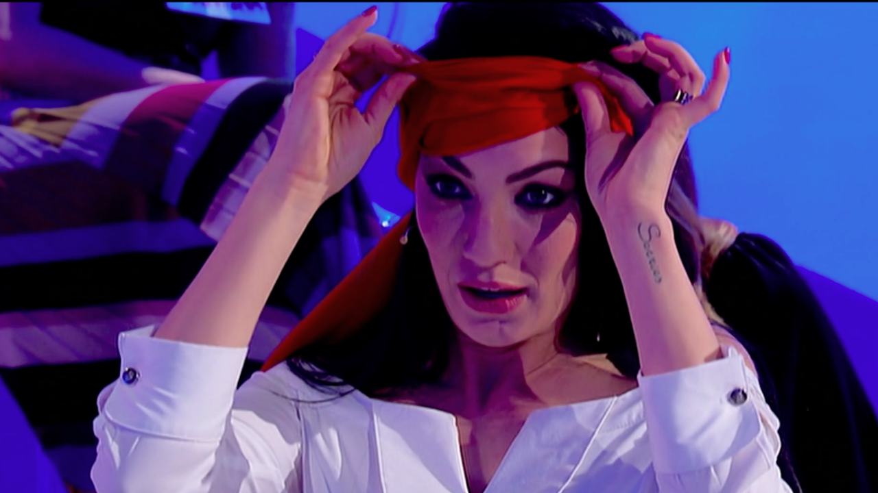 Uomini e Donne, in onda oggi su Canale 5: Giovanna Abate scopre l'identità di Alchimista, Gemma incontra Cuore di poeta