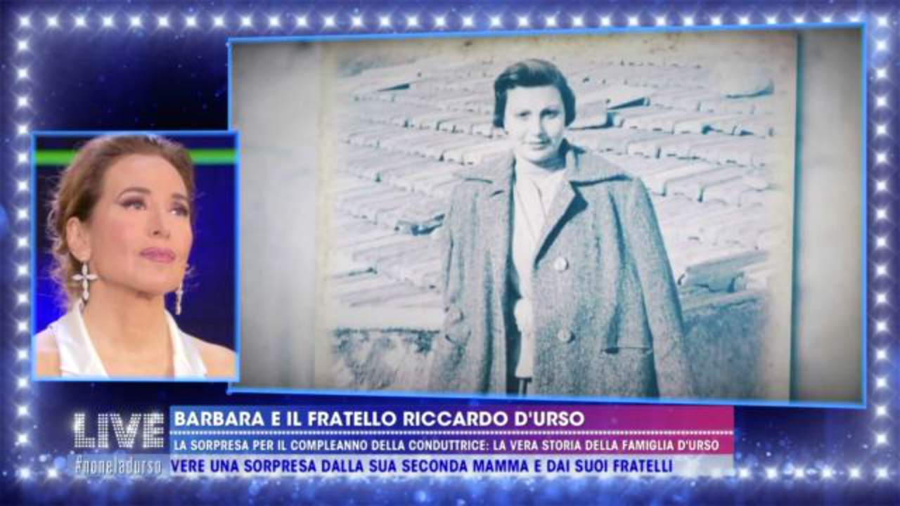 Live - Non è la d'Uro, Barbara d'Urso scoppia in lacrime per suo fratello Riccardo (video)