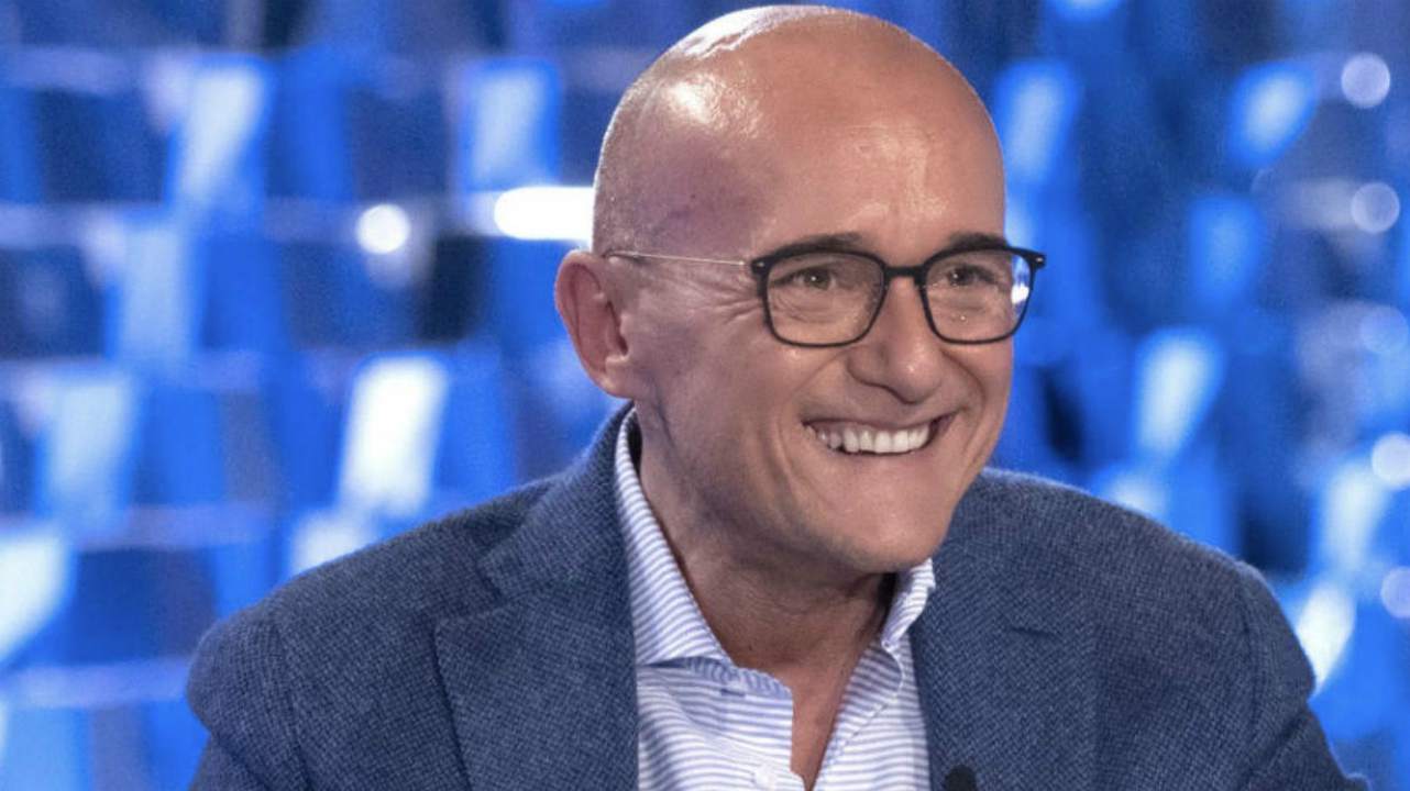 Grande Fratello Vip, la rivelazione di Alfonso Signorini sulla nuova edizione: "Ho la conferma di due concorrenti"
