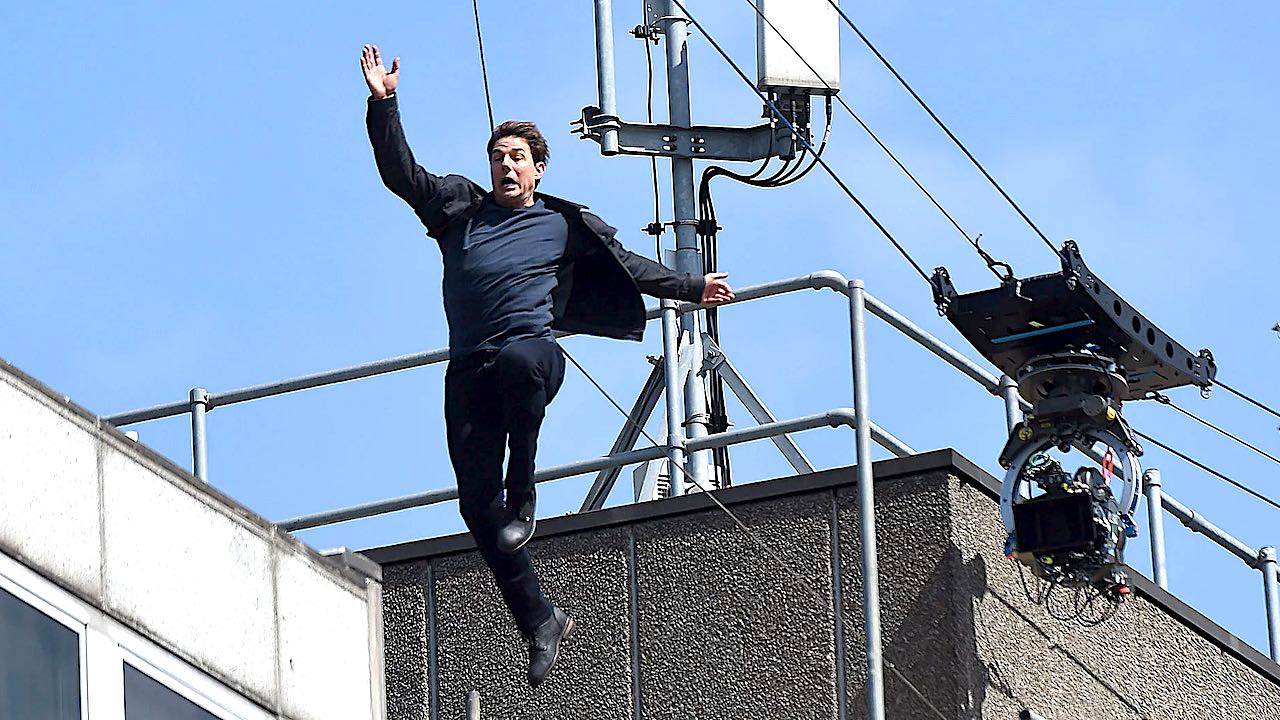 Mission Impossible Fallout: l'incredibile salto con caviglia rotta di Tom Cruise