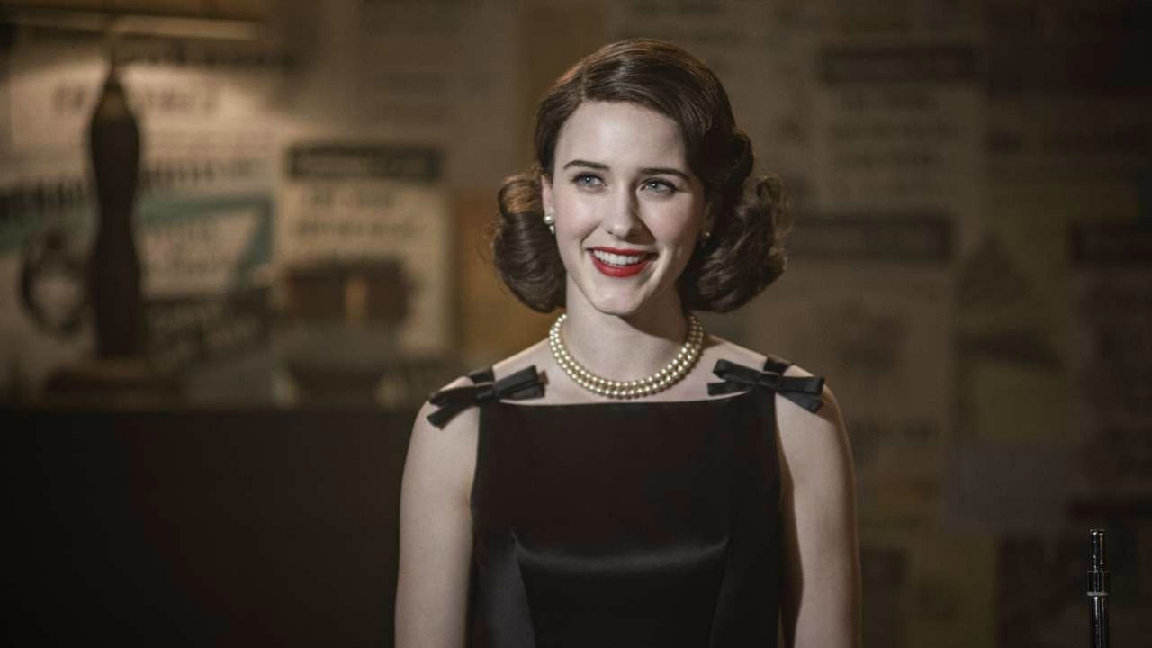 Rachel Brosnahan da Mrs. Maisel al film The Switch