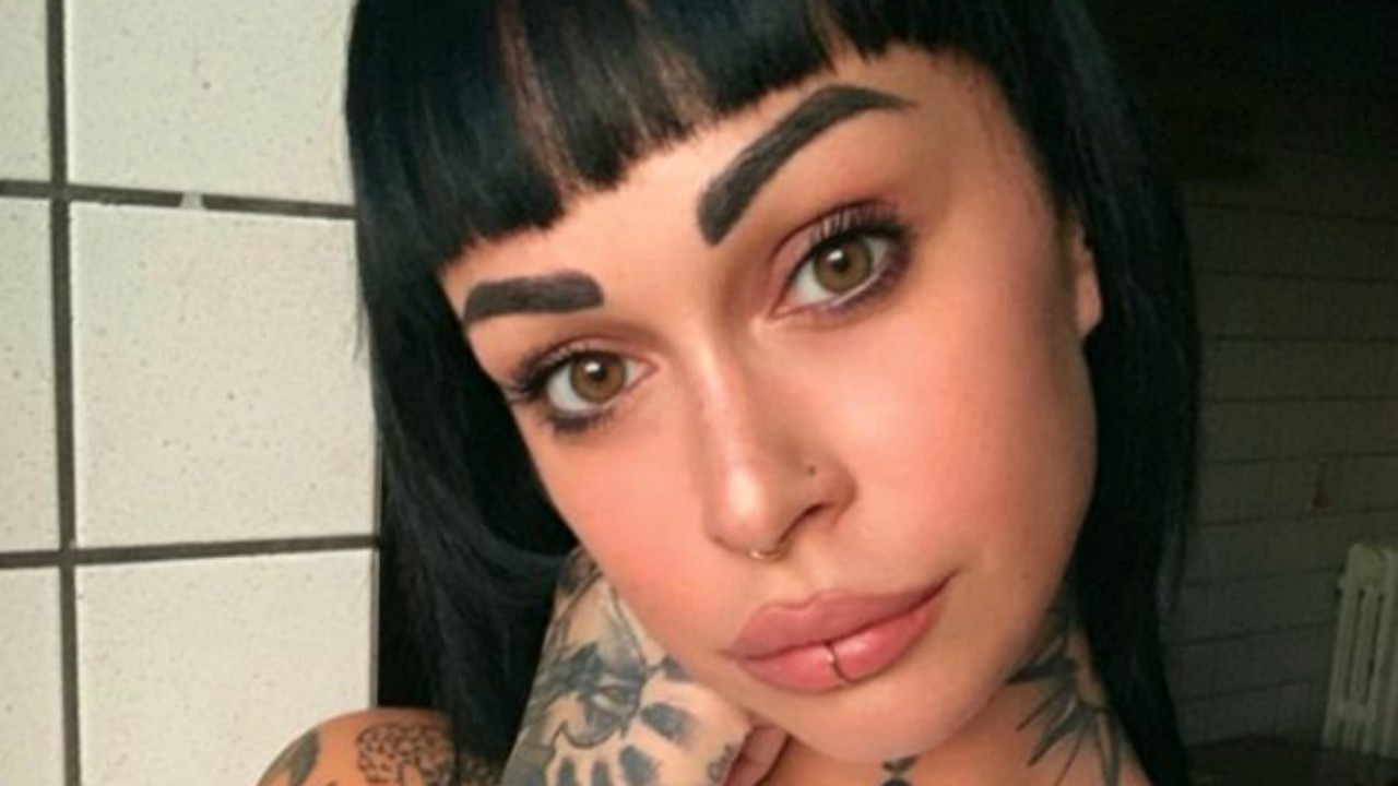 Uomini e Donne, Valentina Dallari furiosa contro Giulia De Lellis: "Non trasmette niente se non ca**ate"