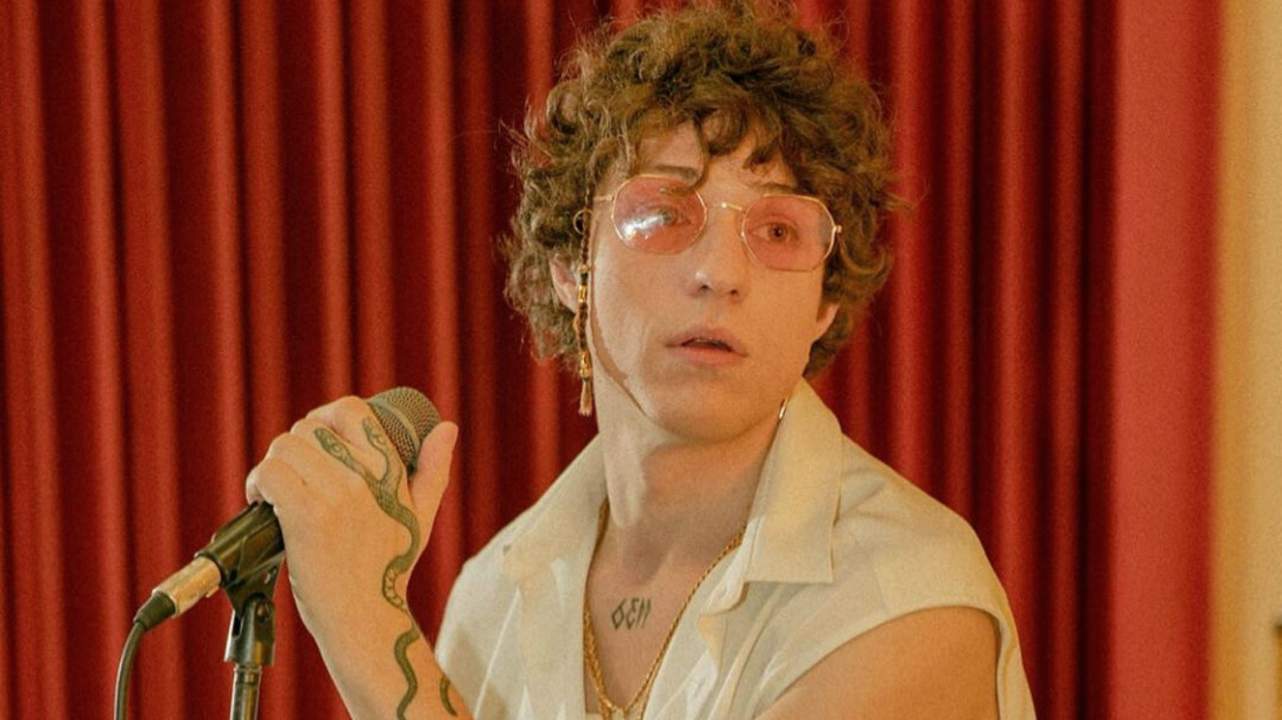 Amici Speciali, Irama spiega cosa l'ha spinto a cambiare look: "Rispetto ai miei coetanei sono un po' anomalo"
