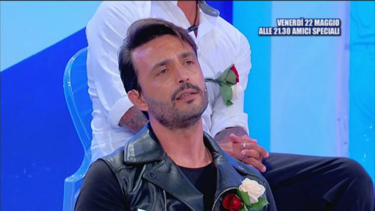 Uomini e Donne, la forte accusa di Gianni Sperti ad Armando Incarnato: "Lo fai di proposito"