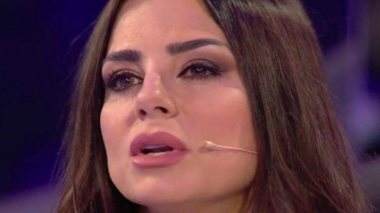 Grande Fratello Vip, Serena Enardu furiosa contro Pago: "Non hai le pa**e di dire la verità. Ti ho sbattuto io fuori di casa"