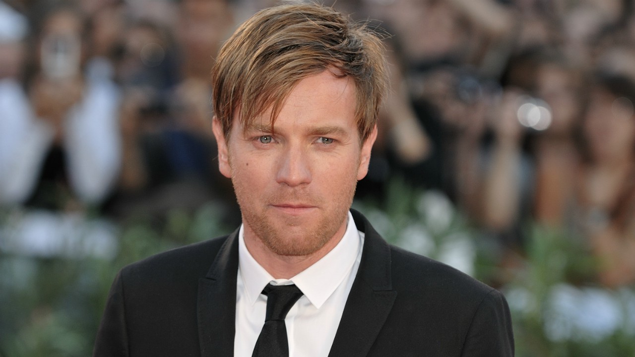 Pinocchio: Ewan McGregor è il Grillo Parlante nel film di Guillermo del Toro