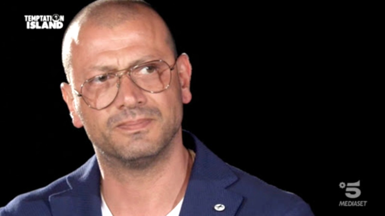 Temptation Island anticipazioni seconda puntata: Alessandro furioso con Sofia richiede il falò di confronto