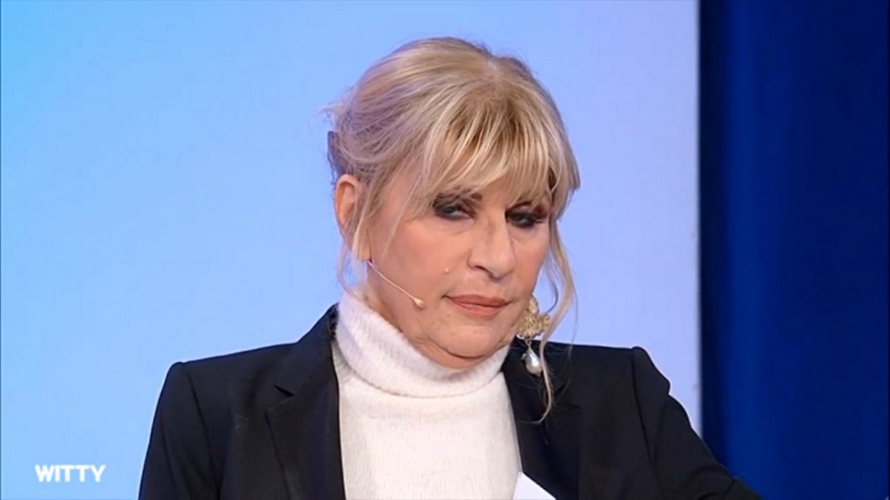 Uomini e Donne, Nicola Vivarelli aspetta Gemma Galgani a Forte dei Marmi: crisi scongiurata?