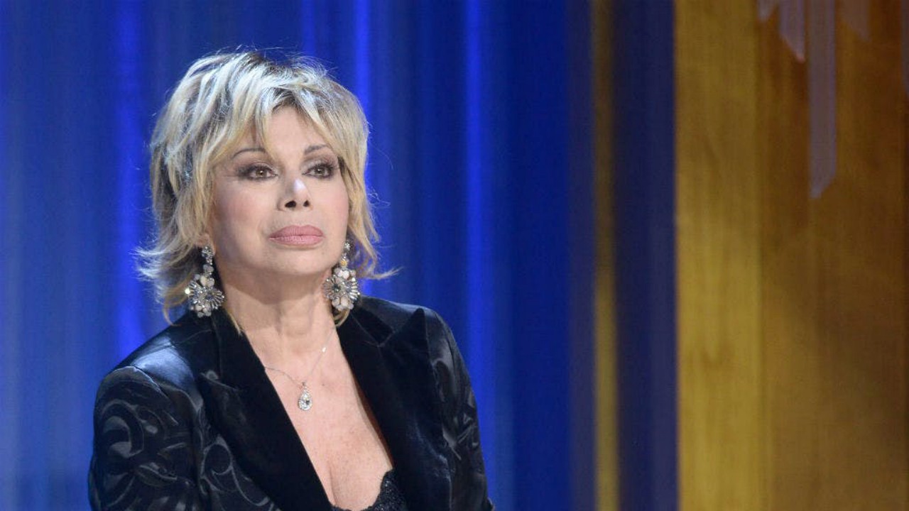 Grande Fratello Vip, Carmen Russo rinuncia al reality show: "Io e Enzo Paolo Turchi abbiamo rifiutato"