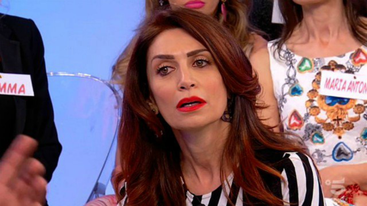 Uomini e Donne: Barbara De Santi sbotta furiosa sui social, ecco cosa è successo
