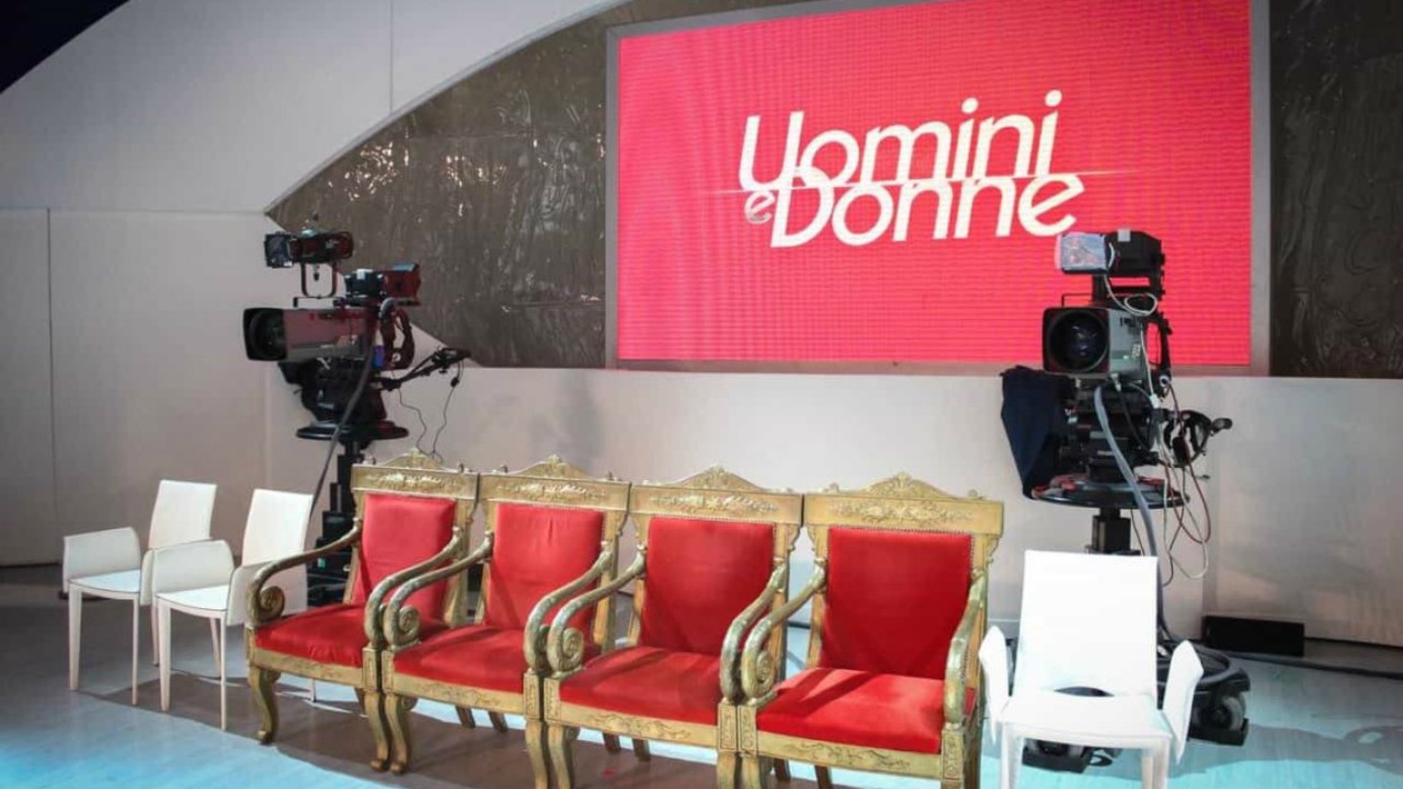 Uomini e Donne in onda solo due giorni a settimana, la clamorosa decisione Mediaset