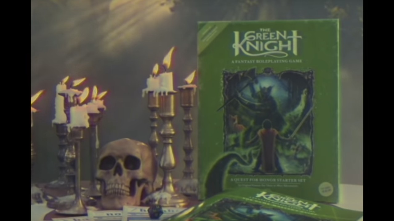 The Green Knight: da film a gioco di ruolo - Guarda il trailer-promo in stile retro anni 80
