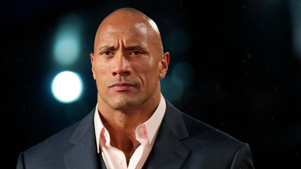 Red Notice: Dwayne Johnson annuncia il ritorno sul set con un video
